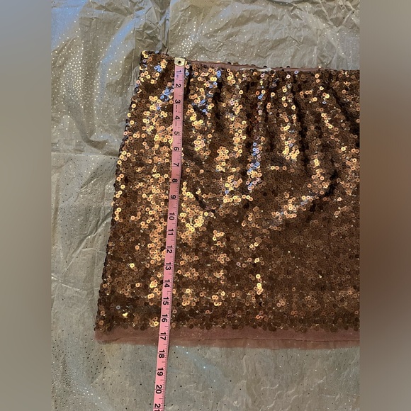 Lauren Conrad sequin mini skirt - Picture 12 of 13